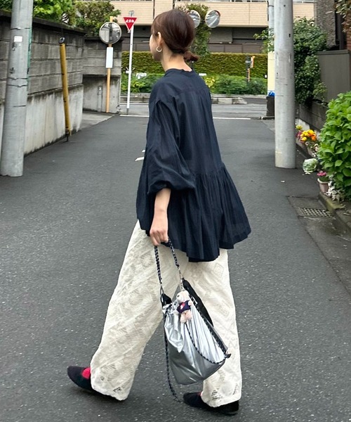 notch.（ノッチ）の「【notch.by KR】スキッパーペプラムブラウス（シャツ/ブラウス・レディース・チャコール/ネイビー/ブラック/オフホワイト・M）」の15枚目の写真