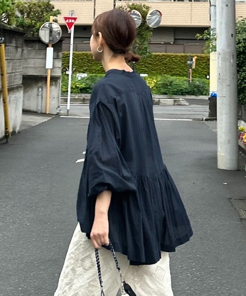 notch.（ノッチ）の「【notch.by KR】スキッパーペプラムブラウス（シャツ/ブラウス・レディース・チャコール/ネイビー/ブラック/オフホワイト・M）」の13枚目の写真