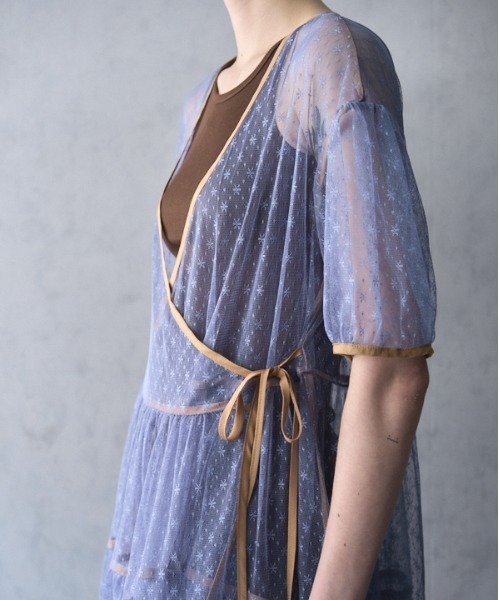 Muel Chic(ミュエルシック)の「Caitlin tulle cardigan ケイトリンチュールカーディガン(カーディガン/ボレロ・レディース・オフホワイト/ライトブルー/ブラック・FREE)」の14枚目の写真