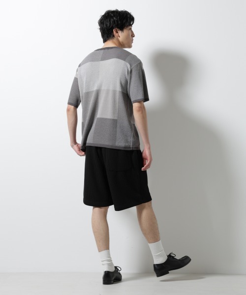 NANO universe(ナノユニバース)の「ブロックチェックニットTシャツ 半袖(Tシャツ/カットソー・メンズ・ブルー/ブラック/ライトグレー・S/L/M)」の18枚目の写真
