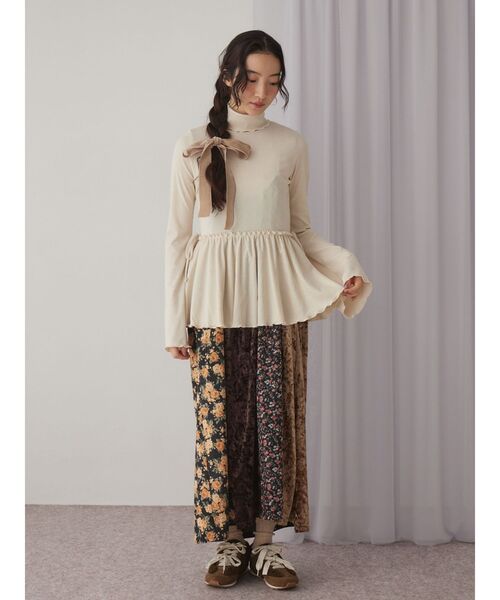 merry jenny（メリージェニー）の「ギャザーペプラムカットtops（ニット/セーター・レディース・アイボリー/モカ/ブラック・FREE）」の9枚目の写真