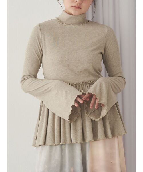 merry jenny(メリージェニー)の「ギャザーペプラムカットtops(ニット/セーター・レディース・アイボリー/モカ/ブラック・FREE)」の17枚目の写真