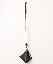 RATTLE TRAP（ラトルトラップ）の「ECO leather pyramid shoulder（ショルダーバッグ）」