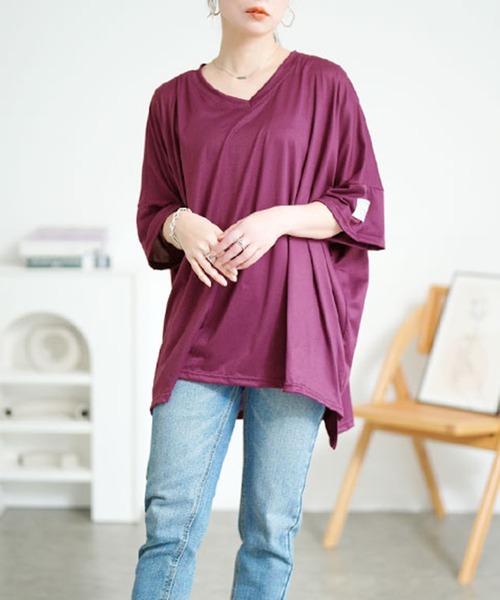 GOLDJAPAN(ゴールドジャパン)の「袖ワッペンVネックオーバーサイズTシャツ【大きいサイズ対応】(Tシャツ/カットソー・レディース・ブルー/ブラック/パープル・FREE)」の1枚目の写真