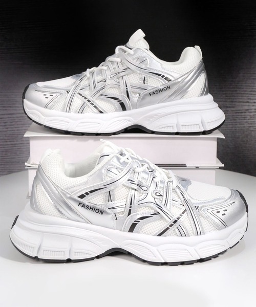 shoes365(シューズスリーシックスファイヴ)の「厚底ランニングスニーカー(スニーカー・メンズ・シルバー/ブラック・25.5cm/26.5cm/25.0cm/26.0cm/27.0cm/24.5cm)」の10枚目の写真