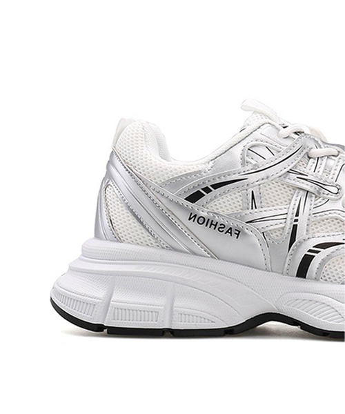 shoes365(シューズスリーシックスファイヴ)の「厚底ランニングスニーカー(スニーカー・メンズ・シルバー/ブラック・25.5cm/26.5cm/25.0cm/26.0cm/27.0cm/24.5cm)」の19枚目の写真