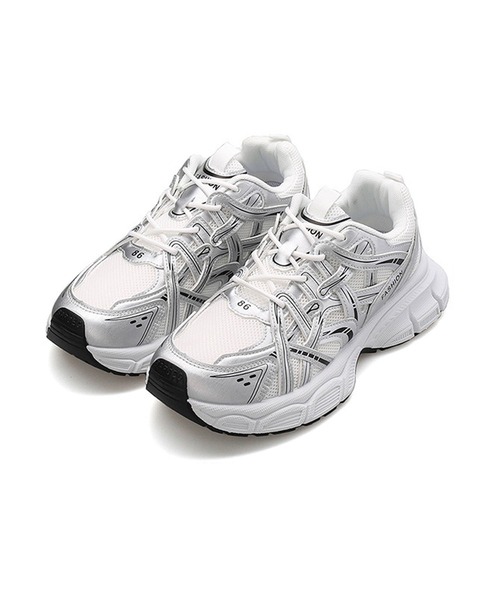 shoes365(シューズスリーシックスファイヴ)の「厚底ランニングスニーカー(スニーカー・メンズ・シルバー/ブラック・25.5cm/26.5cm/25.0cm/26.0cm/27.0cm/24.5cm)」の15枚目の写真