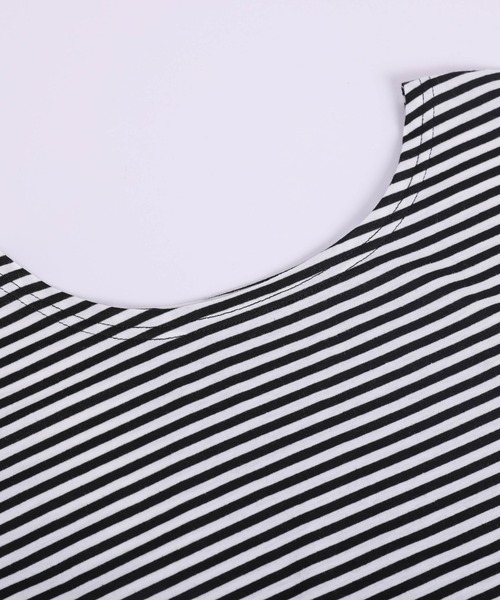 AMELY(エミリー)の「フリルビスチェ×Tシャツセット(アンサンブル・レディース・ホワイト×グレー/ブラック/ホワイト×ブルー/ブラック×ホワイト・フリー)」の11枚目の写真