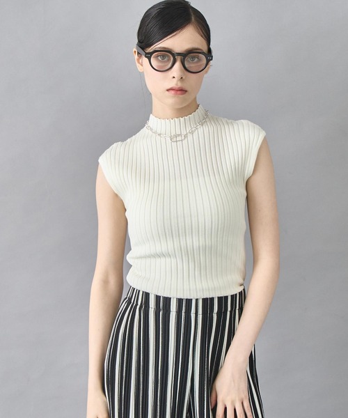 ANAP(アナップ)の「フレンチスリーブ リブ ニット(ニット/セーター・レディース・オフホワイト/オレンジ/イエロー/ブラック・FREE)」の2枚目の写真