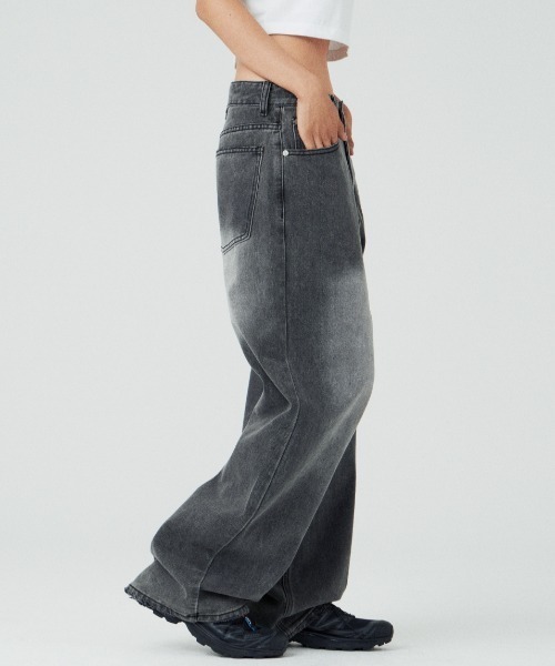 Vini（ヴィニ）の「【Vini】ワイドウォッシュデニムパンツ（デニムパンツ・レディース・グレー/ブルー系その他/インディゴブルー・L/M/XL）」の8枚目の写真