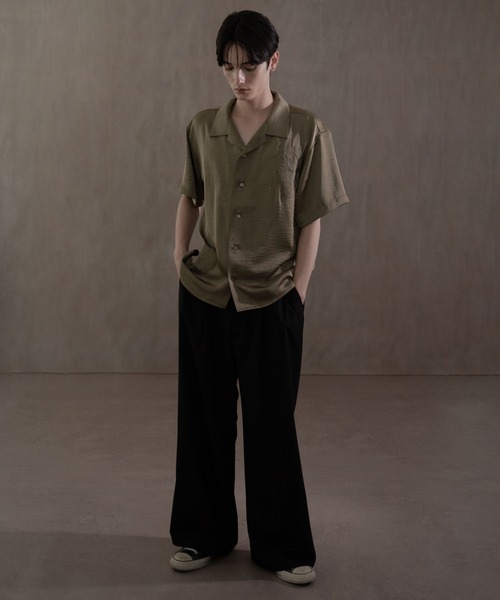 LUCY(ルーシー)の「LUCY/サテン刺繍シャツ(シャツ/ブラウス・メンズ・ダークグレー/カーキ・LARGE/MEDIUM)」の4枚目の写真