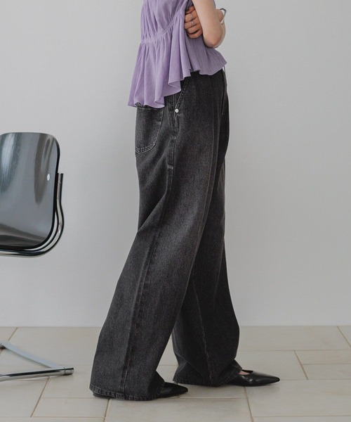 LOWRYS FARM(ローリーズファーム)の「タックワイドデニム 532506(デニムパンツ・レディース・パープル/ブラック/ブラウン/レオパード/ブルー・SMALL/MEDIUM/LARGE)」の18枚目の写真