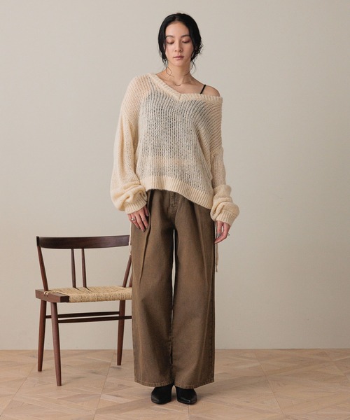 LOWRYS FARM(ローリーズファーム)の「タックワイドデニム 532506(デニムパンツ・レディース・パープル/ブラック/ブラウン/レオパード/ブルー・SMALL/MEDIUM/LARGE)」の14枚目の写真