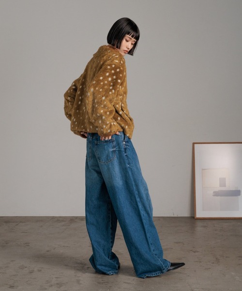 LOWRYS FARM(ローリーズファーム)の「タックワイドデニム 532506(デニムパンツ・レディース・パープル/ブラック/ブラウン/レオパード/ブルー・SMALL/MEDIUM/LARGE)」の12枚目の写真