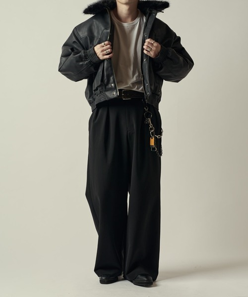 Lui's(ルイス)の「SURJENT シンセティックレザーフライトジャケット(ブルゾン・メンズ・ブラウン/ブラック・1/2)」の18枚目の写真