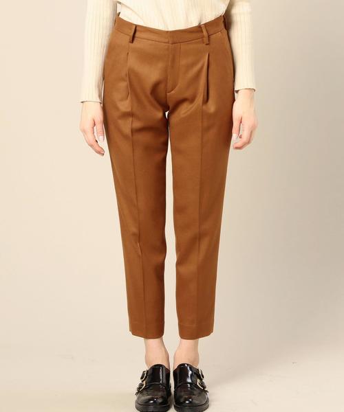 BEAUTY&YOUTH UNITED ARROWS(ビューティーアンドユースユナイテッドアローズ)の「BY サキソニータックテーパードパンツ◆(その他パンツ・レディース・ブラック/ダークグレー/ブラウン・SMALL/LARGE/MEDIUM)」の5枚目の写真