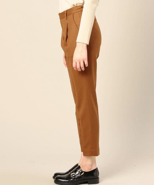 BEAUTY&YOUTH UNITED ARROWS(ビューティーアンドユースユナイテッドアローズ)の「BY サキソニータックテーパードパンツ◆(その他パンツ・レディース・ブラック/ダークグレー/ブラウン・SMALL/LARGE/MEDIUM)」の6枚目の写真