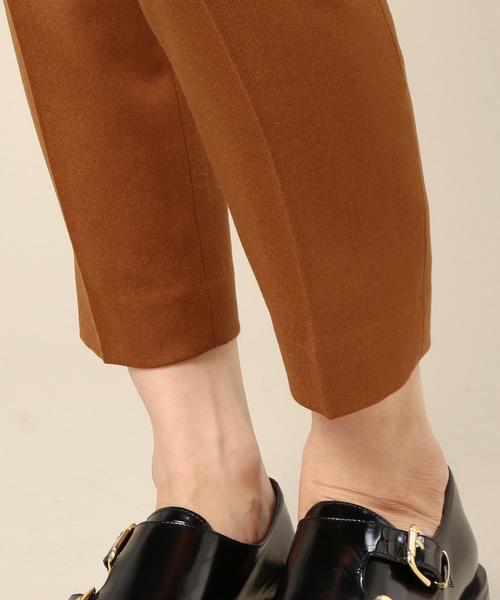 BEAUTY&YOUTH UNITED ARROWS(ビューティーアンドユースユナイテッドアローズ)の「BY サキソニータックテーパードパンツ◆(その他パンツ・レディース・ブラック/ダークグレー/ブラウン・SMALL/LARGE/MEDIUM)」の11枚目の写真