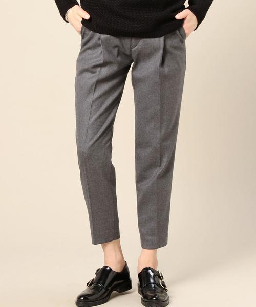 BEAUTY&YOUTH UNITED ARROWS(ビューティーアンドユースユナイテッドアローズ)の「BY サキソニータックテーパードパンツ◆(その他パンツ・レディース・ブラック/ダークグレー/ブラウン・SMALL/LARGE/MEDIUM)」の19枚目の写真