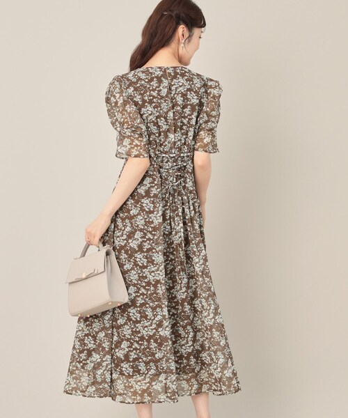 couture brooch（クチュールブローチ）の「【一枚で着映える・通勤】Vネックフラワーワンピース（ワンピース・レディース・ダークブラウン系/ブラック系・38/40/42/36）」の22枚目の写真