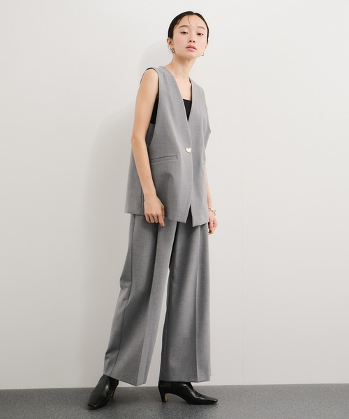 le cercle ADAM ET ROPE'（ルセルクルアダムエロペ）の「タックワイドパンツ/セットアップ対応（スラックス・レディース・チャコールグレー/ライトグレー/ベージュ・FREE）」の7枚目の写真