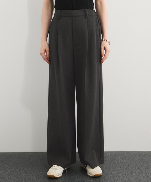le cercle ADAM ET ROPE'（ルセルクルアダムエロペ）の「タックワイドパンツ/セットアップ対応（スラックス・レディース・チャコールグレー/ライトグレー/ベージュ・FREE）」の11枚目の写真