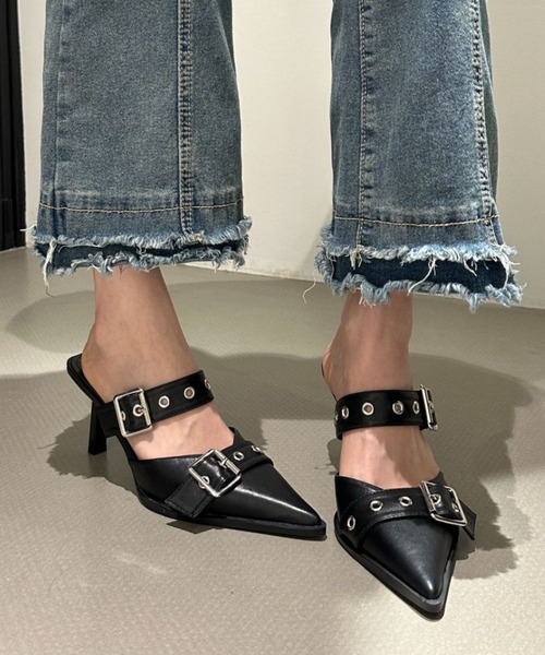 yuue' ( wear )（ユーイ）の「ダブルベルトミュールパンプス（パンプス・レディース・シルバー/ブラック・24.5cm/23.5cm）」の6枚目の写真