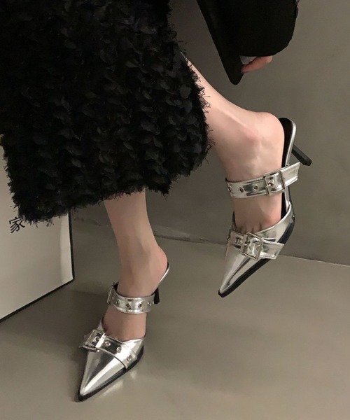 yuue' ( wear )（ユーイ）の「ダブルベルトミュールパンプス（パンプス・レディース・シルバー/ブラック・24.5cm/23.5cm）」の13枚目の写真