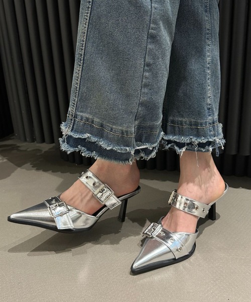 yuue' ( wear )（ユーイ）の「ダブルベルトミュールパンプス（パンプス・レディース・シルバー/ブラック・24.5cm/23.5cm）」の19枚目の写真