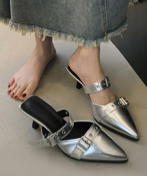 yuue' ( wear )（ユーイ）の「ダブルベルトミュールパンプス（パンプス・レディース・シルバー/ブラック・24.5cm/23.5cm）」の20枚目の写真