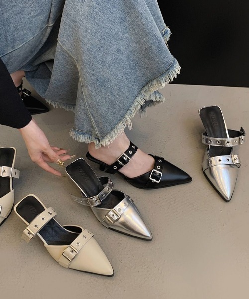 yuue' ( wear )（ユーイ）の「ダブルベルトミュールパンプス（パンプス・レディース・シルバー/ブラック・24.5cm/23.5cm）」の21枚目の写真