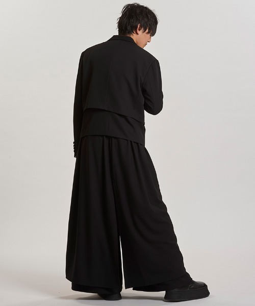 NO ID.(ノーアイディ)の「mj11077-レイヤードショートJKT ジャケット(457006-315J)(その他アウター・メンズ・ブラック/ブラック×グレー・1/2)」の19枚目の写真