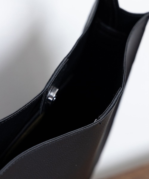 favori(ファヴォリ)の「EM:ダリヤショルダーバッグ(ショルダーバッグ・レディース・ブラック・FREE)」の8枚目の写真