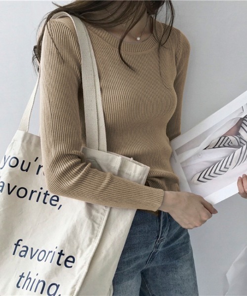 Beststore(ベストストア)の「ネック2タイプ 長袖リブニット インナーニット(ニット/セーター・レディース・イエロー/ホワイト系その他/キャメル/ピンク/ホワイト/グレー系その他/ピンク系その他/ライトベージュ/ブラック/ブラック系その他/グレー/ベージュ系その他/ブラウン・FREE)」の8枚目の写真