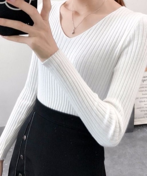 Beststore(ベストストア)の「ネック2タイプ 長袖リブニット インナーニット(ニット/セーター・レディース・イエロー/ホワイト系その他/キャメル/ピンク/ホワイト/グレー系その他/ピンク系その他/ライトベージュ/ブラック/ブラック系その他/グレー/ベージュ系その他/ブラウン・FREE)」の2枚目の写真