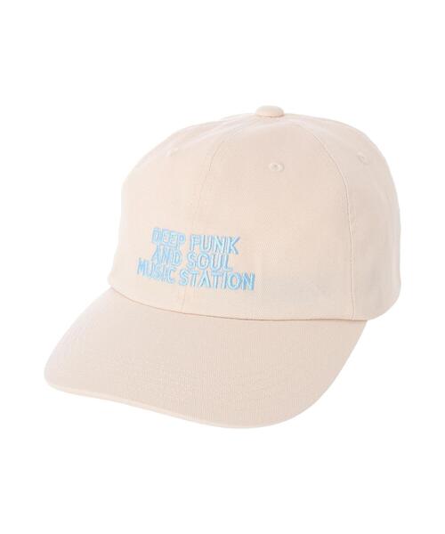 Te chichi TERRASSE(テチチテラス)の「刺繍入りキャップ《2025autumn catalog item》(ハット・レディース・ボルドー/オフホワイト/ネイビー・F)」の8枚目の写真