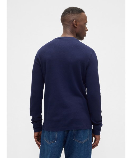 GAP(ギャップ)の「ワッフルニット クルーネックTシャツ(Tシャツ/カットソー・メンズ・チャコールグレー/ブラック/カーキ/ベージュ/ネイビー/キャメル・XS/S/M/L/XL)」の7枚目の写真