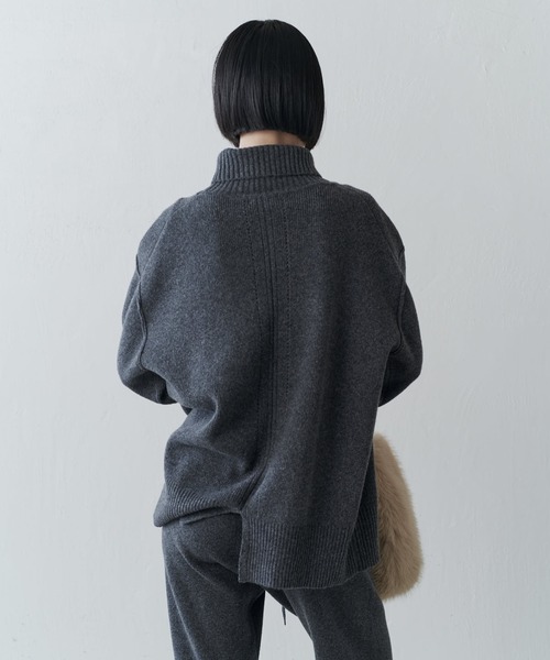 Lui's（ルイス）の「タートルネックニットプルオーバー（ニット/セーター・レディース・チャコールグレー/ライトグレー/ブラック・FREE）」の15枚目の写真