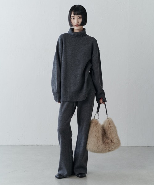 Lui's（ルイス）の「タートルネックニットプルオーバー（ニット/セーター・レディース・チャコールグレー/ライトグレー/ブラック・FREE）」の16枚目の写真