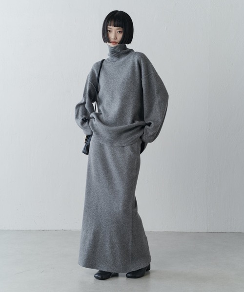 Lui's（ルイス）の「タートルネックニットプルオーバー（ニット/セーター・レディース・チャコールグレー/ライトグレー/ブラック・FREE）」の8枚目の写真