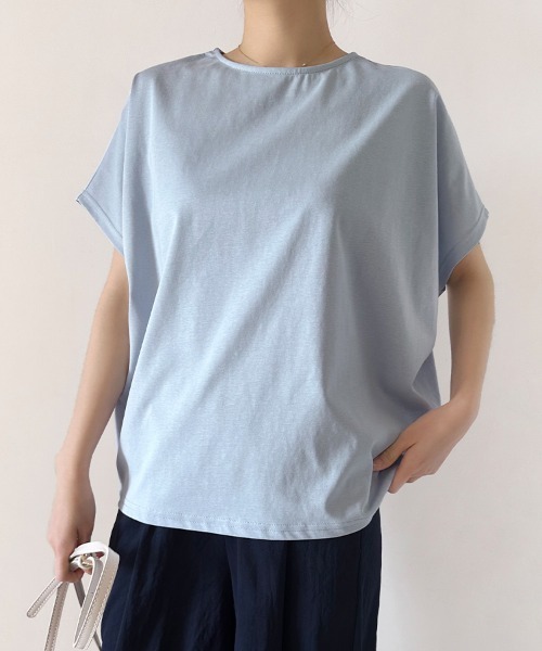 ONEP STAR(ワンピスター)の「プルオーバーシンプルカットソー(Tシャツ/カットソー・レディース・ホワイト×ブラック/キャメル/ブラウン/ネイビー/ホワイト/ライトブルー/ブラック/ベージュ・MEDIUM)」の7枚目の写真