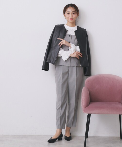 セール】レザー調ストレッチペプラムジャケット【洗える】（ノーカラー