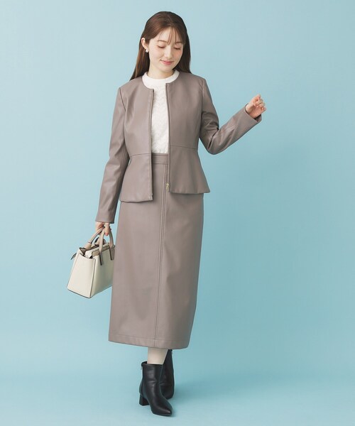 セール】レザー調ストレッチペプラムジャケット【洗える】（ノーカラー