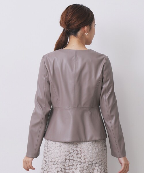 セール】レザー調ストレッチペプラムジャケット【洗える】（ノーカラー