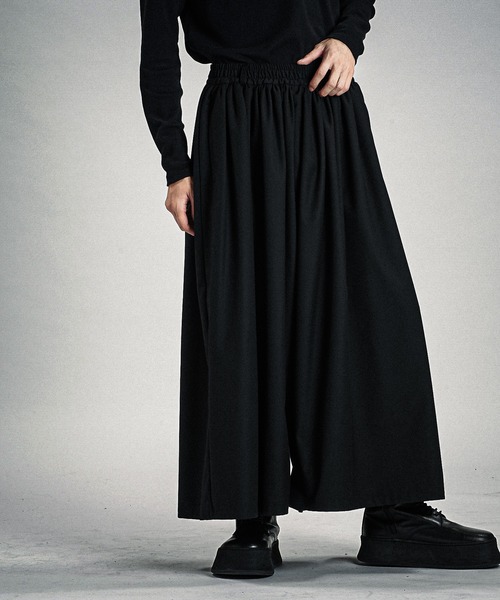 NO ID.(ノーアイディ)の「【NO ID.】Gather Baggy Trousers / ギャザー バギー トラウザーズ(スラックス・メンズ・その他10/グレー/ブラック・1/2)」の9枚目の写真