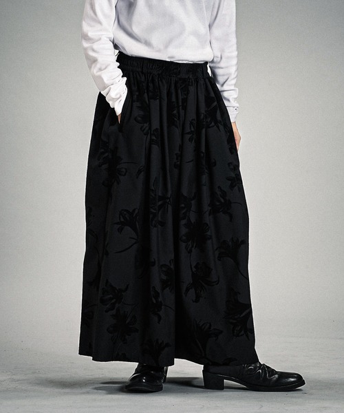 NO ID.(ノーアイディ)の「【NO ID.】Gather Baggy Trousers / ギャザー バギー トラウザーズ(スラックス・メンズ・その他10/グレー/ブラック・1/2)」の14枚目の写真