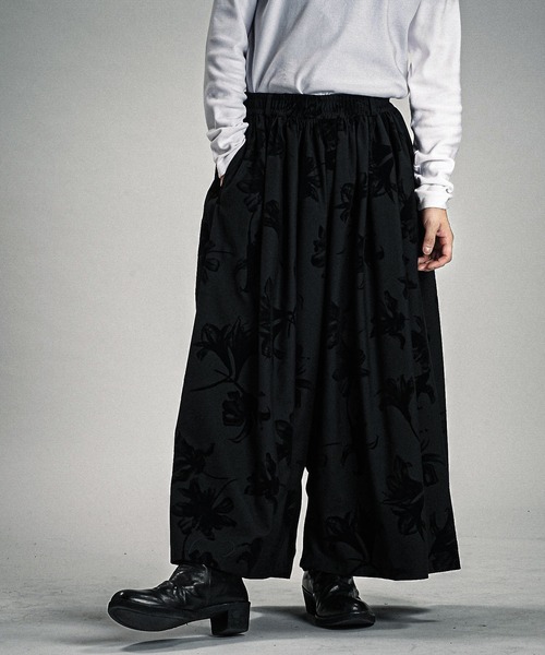 NO ID.(ノーアイディ)の「【NO ID.】Gather Baggy Trousers / ギャザー バギー トラウザーズ(スラックス・メンズ・その他10/グレー/ブラック・1/2)」の18枚目の写真