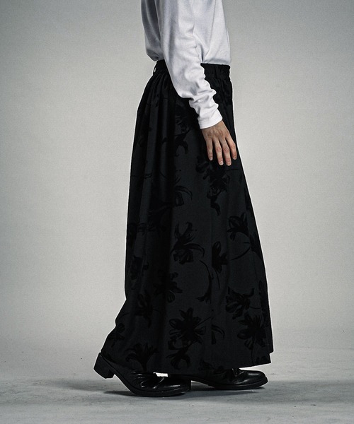NO ID.(ノーアイディ)の「【NO ID.】Gather Baggy Trousers / ギャザー バギー トラウザーズ(スラックス・メンズ・その他10/グレー/ブラック・1/2)」の19枚目の写真