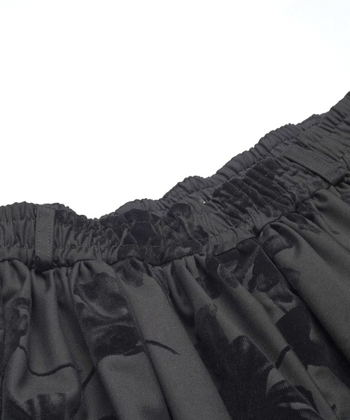 NO ID.(ノーアイディ)の「【NO ID.】Gather Baggy Trousers / ギャザー バギー トラウザーズ(スラックス・メンズ・その他10/グレー/ブラック・1/2)」の20枚目の写真