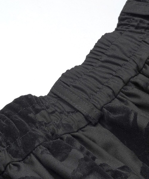 NO ID.(ノーアイディ)の「【NO ID.】Gather Baggy Trousers / ギャザー バギー トラウザーズ(スラックス・メンズ・その他10/グレー/ブラック・1/2)」の5枚目の写真